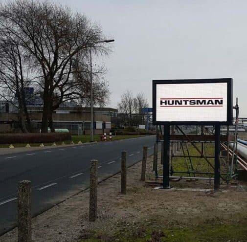 led reclamemast industrieterrein